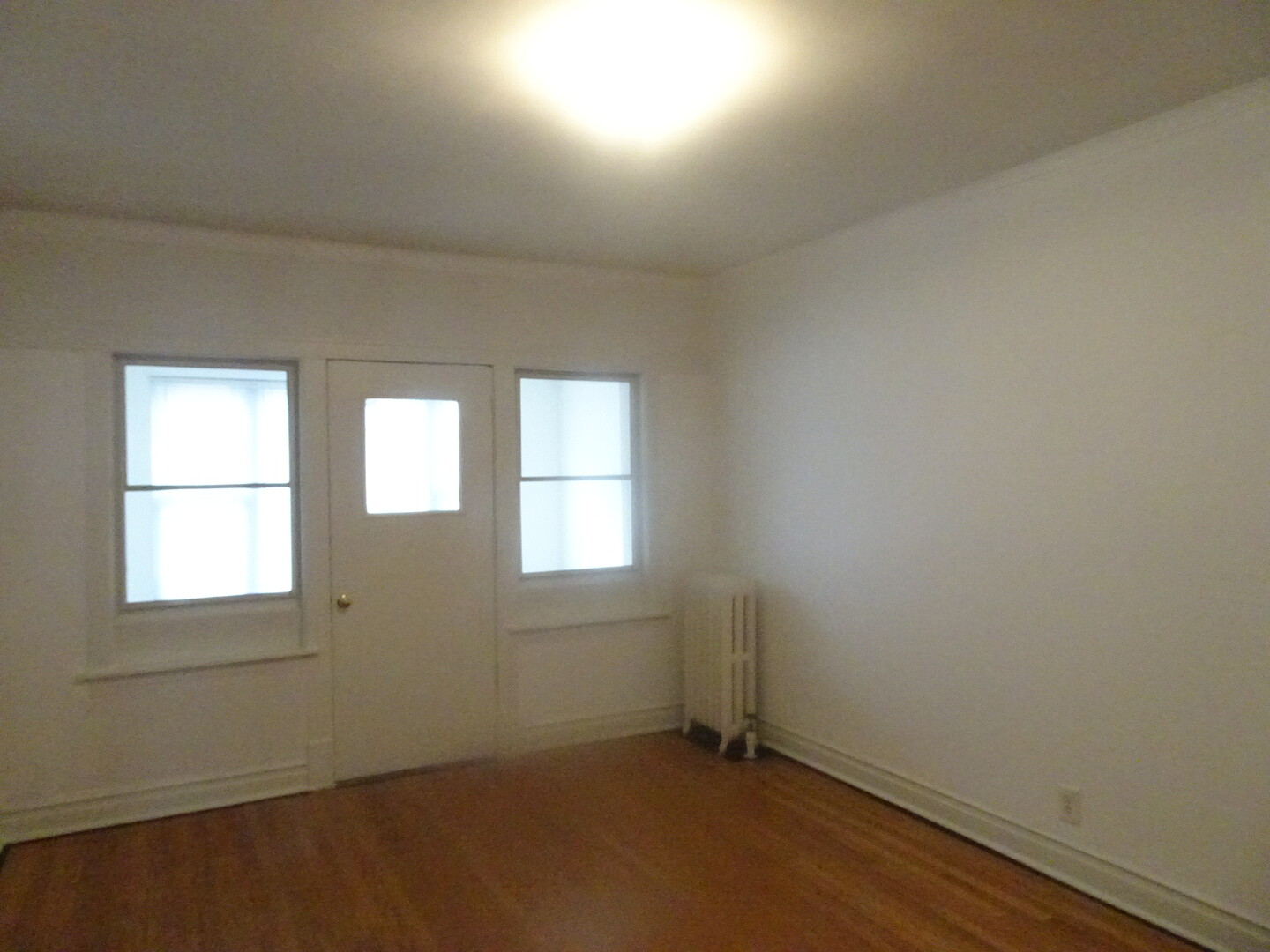 4423-25 W Irving Park Road