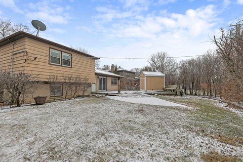 A home in Mount Prospect