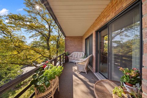 Tiny photo for 1066 Shermer Road #43, Northbrook, IL 60062 (MLS # 12474184)