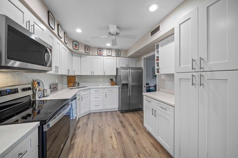 Tiny photo for 1066 Shermer Road #43, Northbrook, IL 60062 (MLS # 12474184)