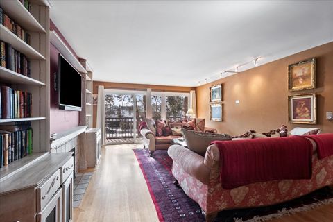 Tiny photo for 22 Park Lane #220, Park Ridge, IL 60068 (MLS # 12543237)