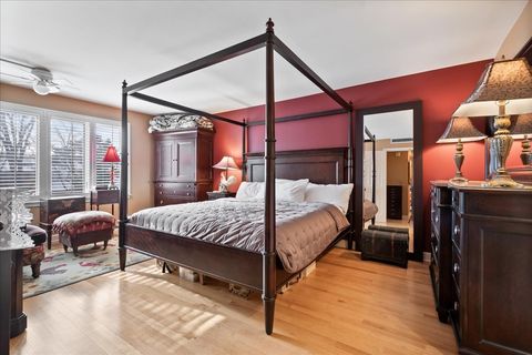 Tiny photo for 22 Park Lane #220, Park Ridge, IL 60068 (MLS # 12543237)