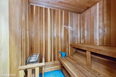 Tiny photo for 22 Park Lane #220, Park Ridge, IL 60068 (MLS # 12543237)