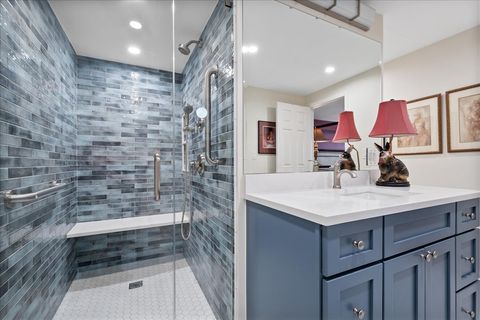 Tiny photo for 22 Park Lane #220, Park Ridge, IL 60068 (MLS # 12543237)