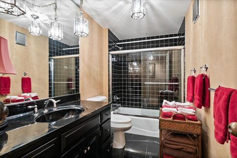 Tiny photo for 22 Park Lane #220, Park Ridge, IL 60068 (MLS # 12543237)