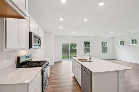 Tiny photo for 6495 Juniper Drive, Wonder Lake, IL 60097 (MLS # 12631894)