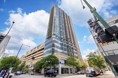 111 W Maple Street 1611 Chicago IL 60610