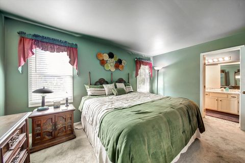 Tiny photo for 445 Fordham Place, Roselle, IL 60172 (MLS # 12484977)