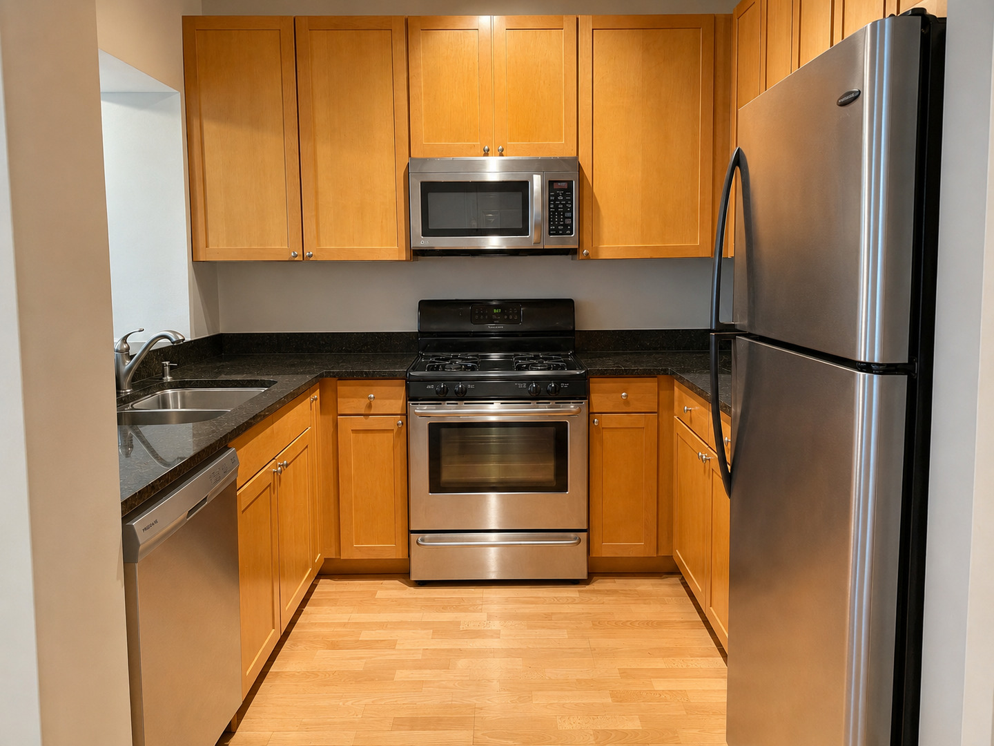 200 N Jefferson Street 1307