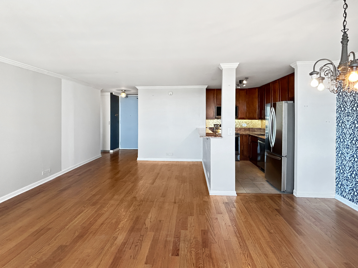 655 W Irving Park Road 3608