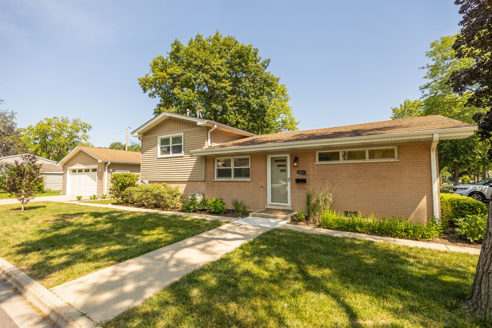 106 W Cedar Street