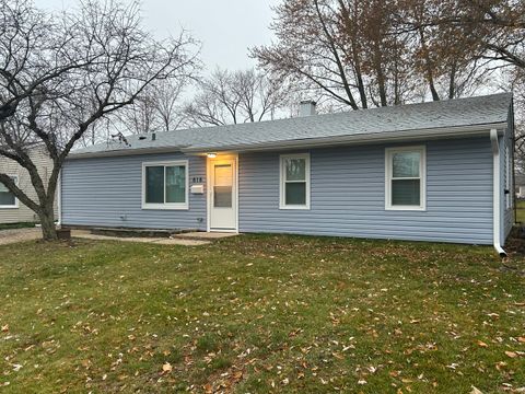 616 Parkside Circle Streamwood IL 60107