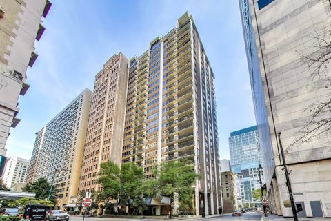 Photo of 201 E Chestnut Street #22B, Chicago, IL 60611 (MLS # 12589041)