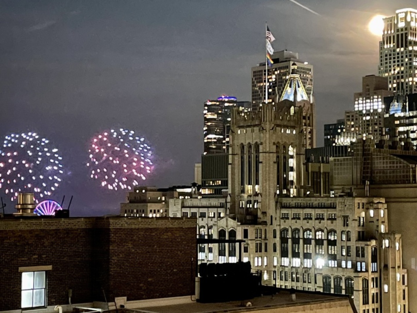 201 E Chestnut Street 22B