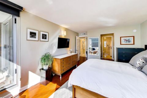 Tiny photo for 201 E Chestnut Street #22B, Chicago, IL 60611 (MLS # 12589041)