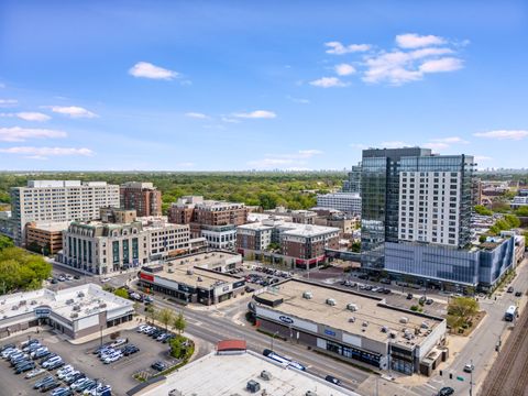 Tiny photo for 7308 CIRCLE Avenue #2M, Forest Park, IL 60130 (MLS # 12642885)