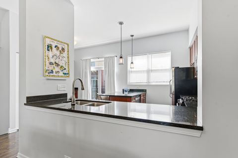 Tiny photo for 7308 CIRCLE Avenue #2M, Forest Park, IL 60130 (MLS # 12642885)