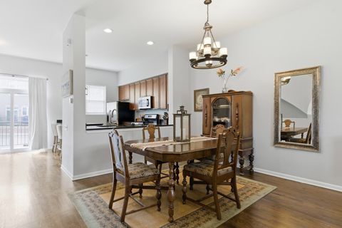 Tiny photo for 7308 CIRCLE Avenue #2M, Forest Park, IL 60130 (MLS # 12642885)