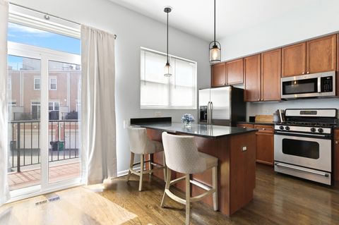 Tiny photo for 7308 CIRCLE Avenue #2M, Forest Park, IL 60130 (MLS # 12642885)