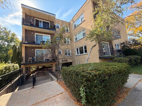 Photo of 4735 Grove Street #102, Skokie, IL 60076 (MLS # 12779380)