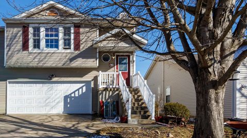 Photo of 67 Oak Park Road, Bloomington, IL 61701 (MLS # 12535274)