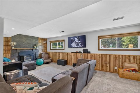 Tiny photo for 13837 Beaver Drive, Roscoe, IL 61073 (MLS # 12687988)