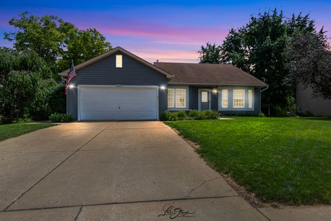 Tiny photo for 4609 W Glenbrook Trail, McHenry, IL 60050 (MLS # 12716563)