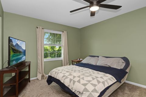 Tiny photo for 4609 W Glenbrook Trail, McHenry, IL 60050 (MLS # 12716563)