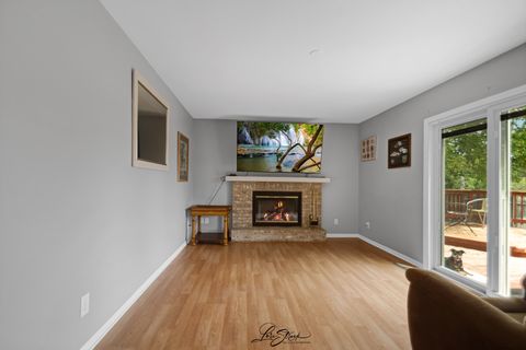 Tiny photo for 4609 W Glenbrook Trail, McHenry, IL 60050 (MLS # 12716563)