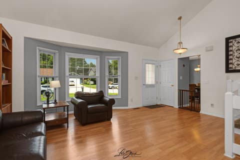 Tiny photo for 4609 W Glenbrook Trail, McHenry, IL 60050 (MLS # 12716563)