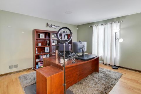 Tiny photo for 511 Mark Lane, Downers Grove, IL 60516 (MLS # 12622866)