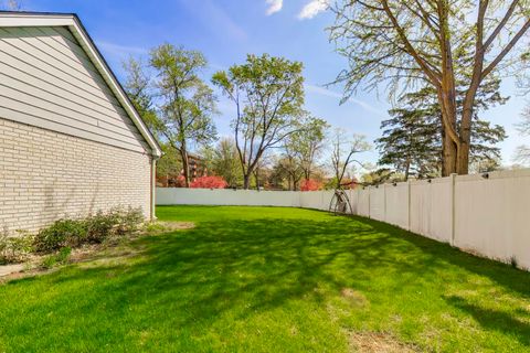 Tiny photo for 511 Mark Lane, Downers Grove, IL 60516 (MLS # 12622866)