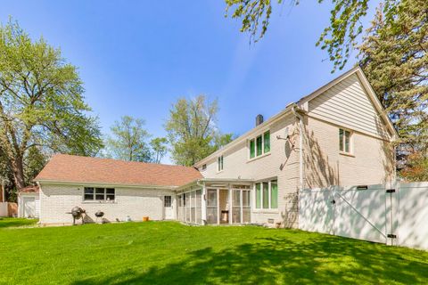 Tiny photo for 511 Mark Lane, Downers Grove, IL 60516 (MLS # 12622866)