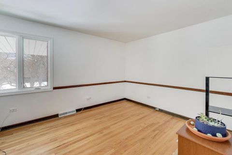 Tiny photo for 511 Mark Lane, Downers Grove, IL 60516 (MLS # 12622866)