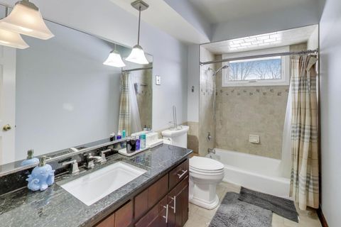 Tiny photo for 511 Mark Lane, Downers Grove, IL 60516 (MLS # 12622866)