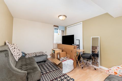 Tiny photo for 555 W Saint Charles Road, Lombard, IL 60148 (MLS # 12478495)