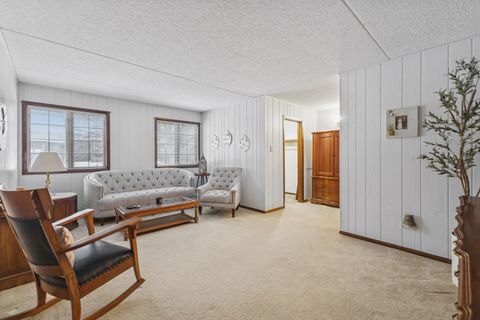 Tiny photo for 7930 W Lakeview Court #1B, Palos Heights, IL 60463 (MLS # 12556316)