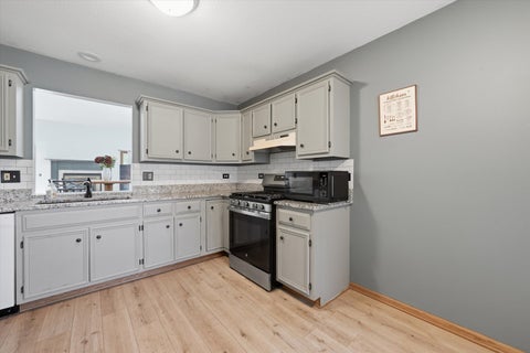 Tiny photo for 304 GRANDE Drive #B, Minooka, IL 60447 (MLS # 12739753)