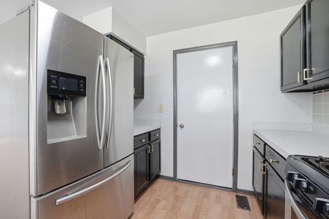 Tiny photo for 36 Bridgeview Drive, Oswego, IL 60543 (MLS # 12628789)