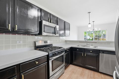 Tiny photo for 36 Bridgeview Drive, Oswego, IL 60543 (MLS # 12628789)