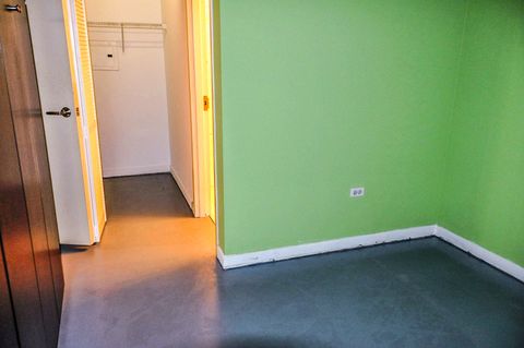 Tiny photo for 20 N State Street #703, Chicago, IL 60602 (MLS # 12580300)