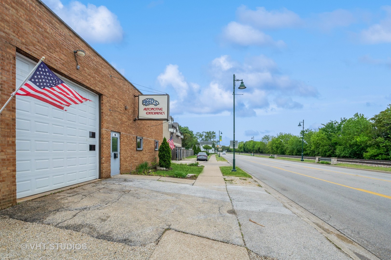 926 MAIN Street
