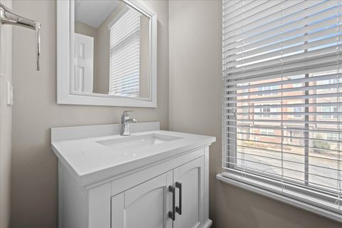 Tiny photo for 702 N KEYSTONE Lane, Vernon Hills, IL 60061 (MLS # 12609950)