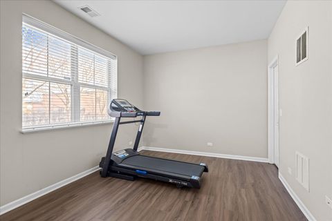 Tiny photo for 702 N KEYSTONE Lane, Vernon Hills, IL 60061 (MLS # 12609950)