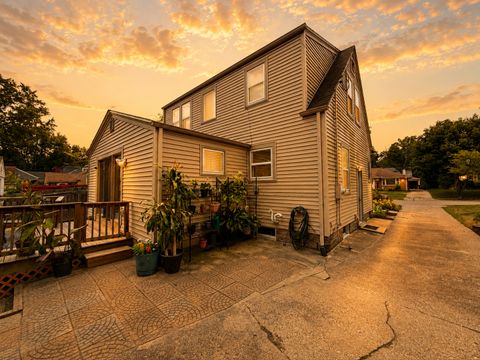 Tiny photo for 325 Oak Knolls Avenue, Rockford, IL 61107 (MLS # 12715139)
