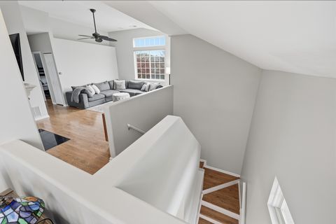 Tiny photo for 418 E Thornhill Lane #418, Palatine, IL 60074 (MLS # 12591672)
