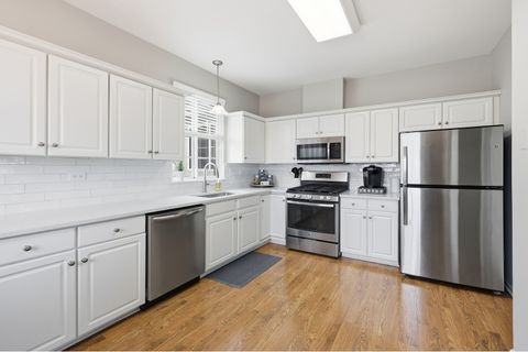 Tiny photo for 418 E Thornhill Lane #418, Palatine, IL 60074 (MLS # 12591672)