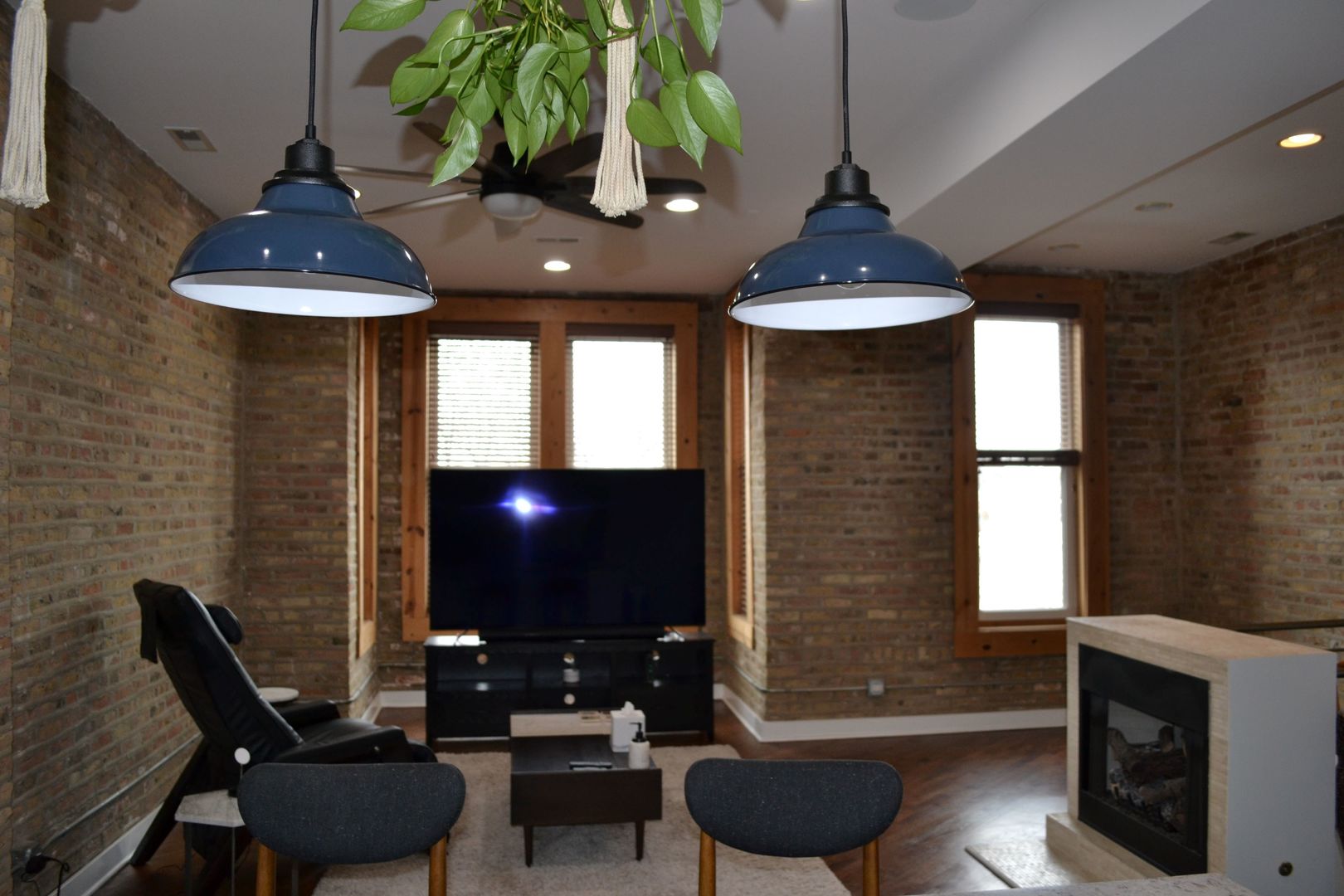 1351 N Ashland Avenue 3A