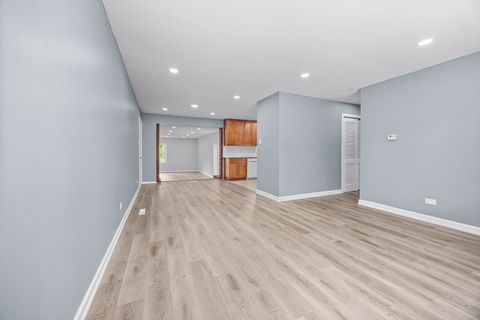 Tiny photo for 6640 Peach Tree Street, Hanover Park, IL 60133 (MLS # 12486185)