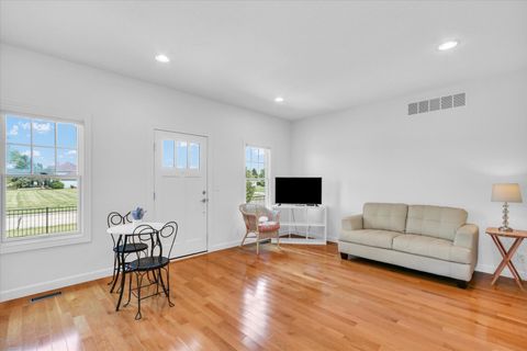 Tiny photo for 1409 Yorkshire Drive, Savoy, IL 61874 (MLS # 12545821)